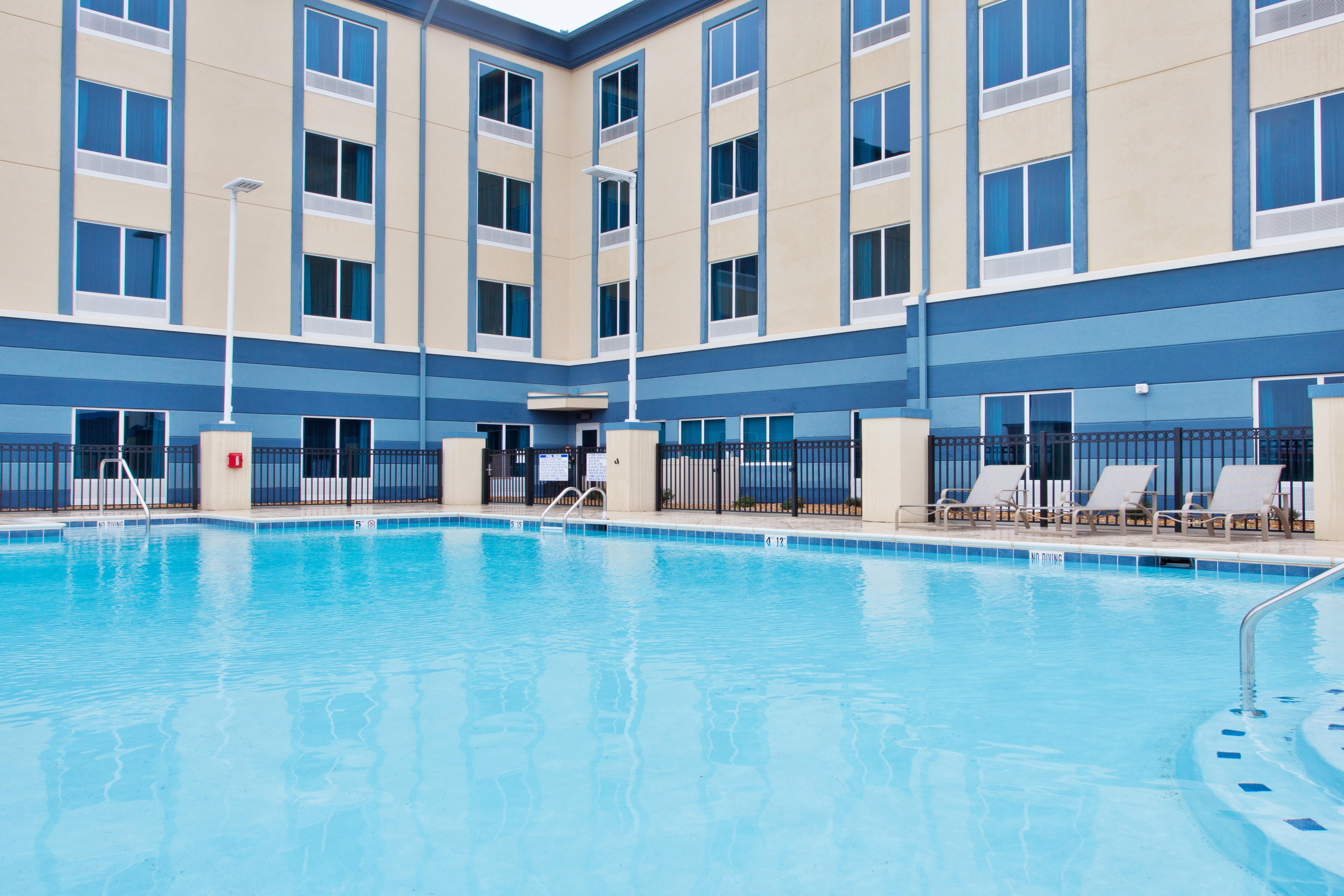 Holiday Inn Express & Suites Warner Robins North West By Ihg Exterior foto